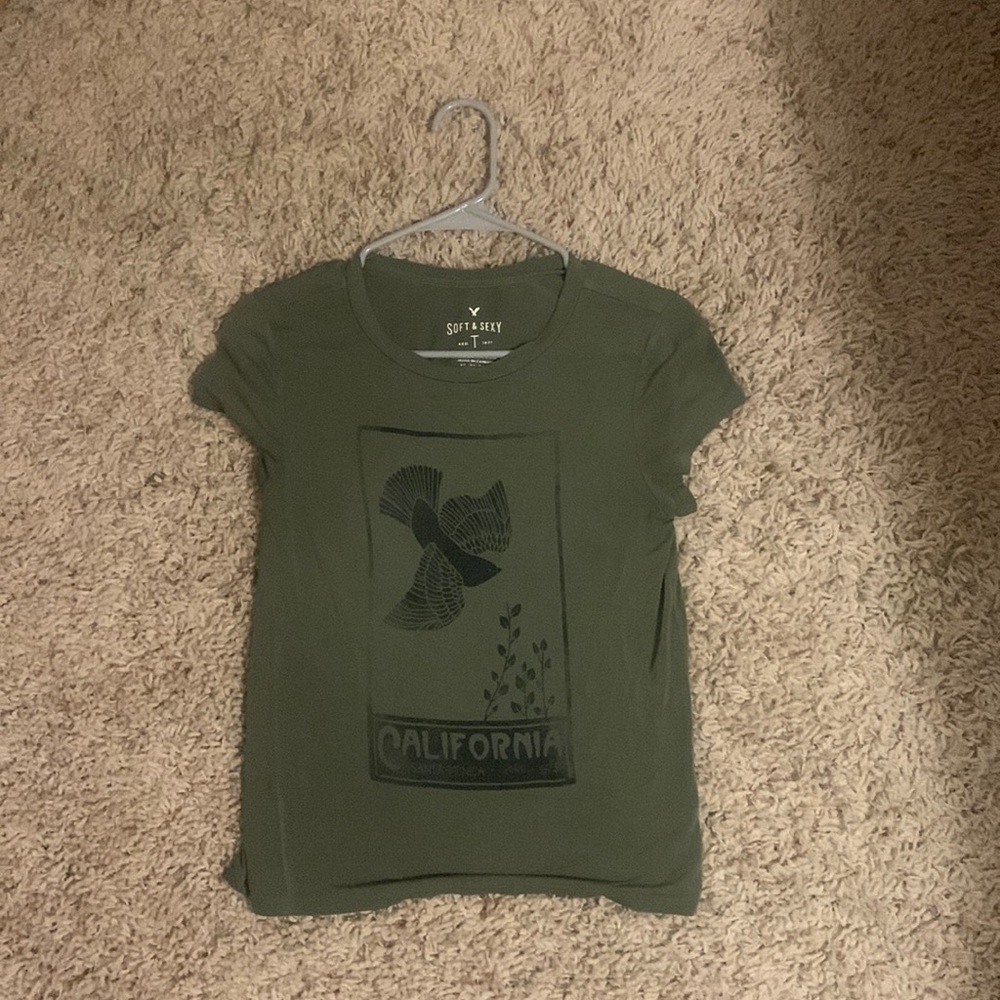 american eagle tee